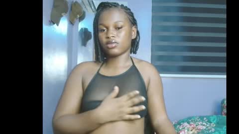 Lizzy online show from February 8, 6:39 am