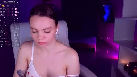 Eva online show from March 12, 5:49 pm