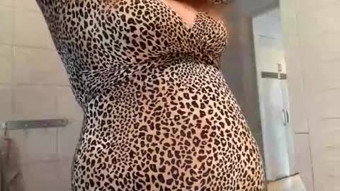 cumforus2 online show from April 19, 12:04 pm