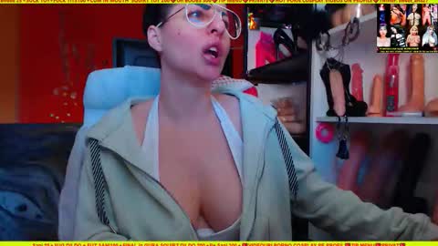 Snapshot of cuminmenowbby chatting on October 24, 2:46 pm cuminmenowbby online show from October 24, 2:46 pm