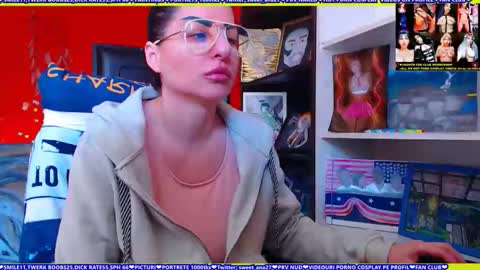 Snapshot of cuminmenowbby chatting on April 13, 11:37 am cuminmenowbby online show from April 13, 11:37 am
