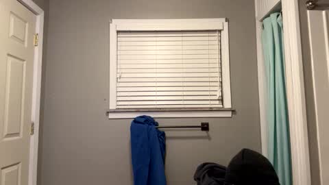 Snapshot of cumking51 chatting on February 15, 2:26 am ConCon online show from February 15, 2:26 am