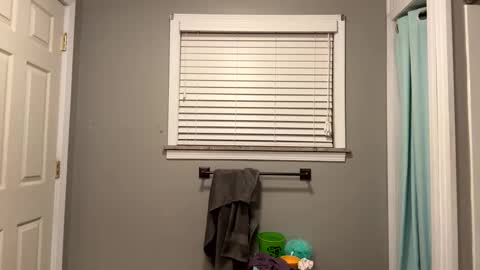 Snapshot of cumking51 chatting on March 6, 5:57 am ConCon online show from March 6, 5:57 am