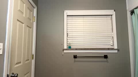 Snapshot of cumking51 chatting on November 27, 4:36 am ConCon online show from November 27, 4:36 am