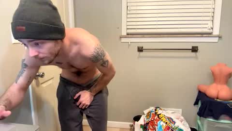 Snapshot of cumking51 chatting on January 6, 5:55 am ConCon online show from January 6, 5:55 am