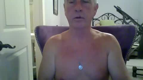 Snapshot of cumngetit910 chatting on January 12, 10:15 pm cumngetit910 online show from January 12, 10:15 pm