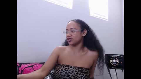 Nia Reese online show from February 18, 7:32 pm