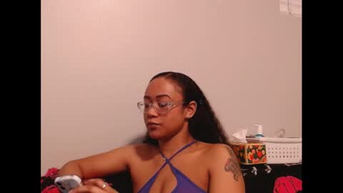 Nia Reese online show from February 22, 1:29 am