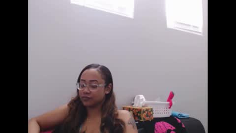 Nia Reese online show from March 9, 7:29 pm