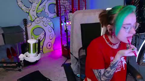 CUMpotikEve online show from May 19, 3:24 am