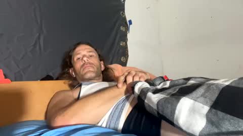 Snapshot of cumslutboi27 chatting on February 16, 5:04 pm cumslutboi27 online show from February 16, 5:04 pm