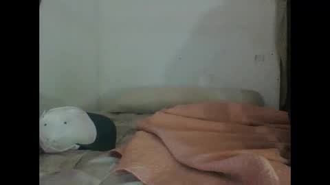 Snapshot of cumslutboi27 chatting on March 3, 6:15 am cumslutboi27 online show from March 3, 6:15 am