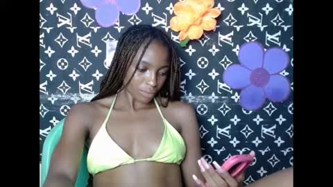 Snapshot of cupidxdoll chatting on February 1, 11:06 pm cupidxdoll online show from February 1, 11:06 pm