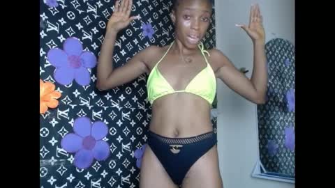 Snapshot of cupidxdoll chatting on February 4, 1:02 am cupidxdoll online show from February 4, 1:02 am