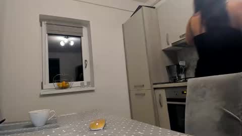 maria  alex online show from October 24, 2:30 am