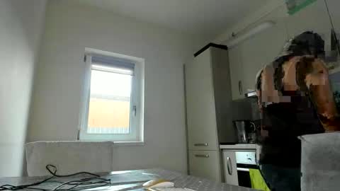 maria  alex online show from November 19, 12:27 pm