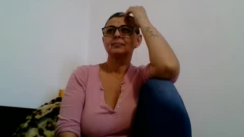 Snapshot of cuplu4346529860 chatting on January 22, 1:42 pm couple online show from January 22, 1:42 pm