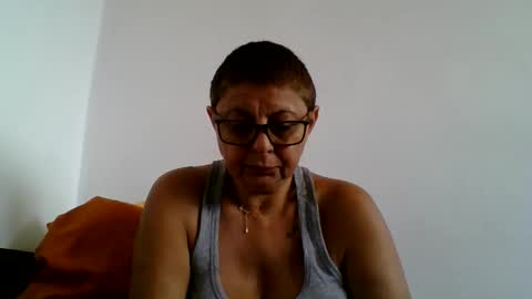 Snapshot of cuplu4346529860 chatting on September 18, 9:55 am couple online show from September 18, 9:55 am