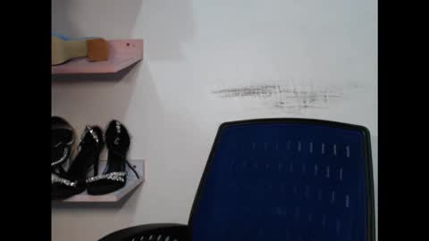 chloe online show from September 12, 8:03 am