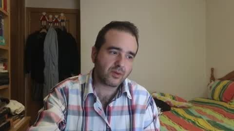 curiosillo1983 online show from May 6, 4:56 pm