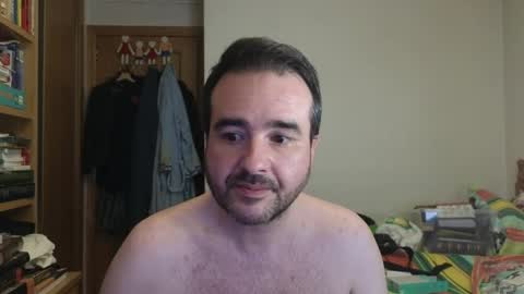 Snapshot of curiosillo1983 chatting on May 25, 4:35 pm curiosillo1983 online show from May 25, 4:35 pm