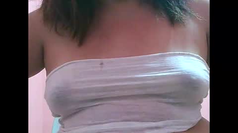 Snapshot of curious_girl247 chatting on April 7, 7:36 pm curious_girl247 online show from April 7, 7:36 pm