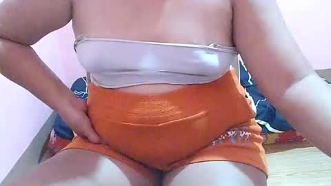 curious_girl247 online show from May 17, 12:12 pm