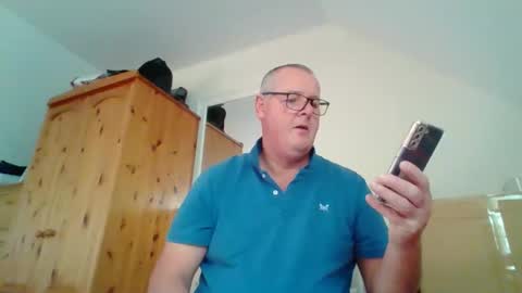 curiousax77 online show from October 22, 8:14 am