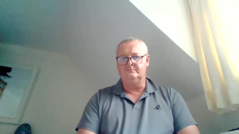 curiousax77 online show from June 17, 12:07 pm