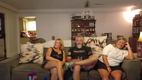 curious couple online show from April 19, 12:11 am