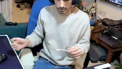 Snapshot of curiousgenie chatting on January 11, 3:39 pm curiousgenie online show from January 11, 3:39 pm