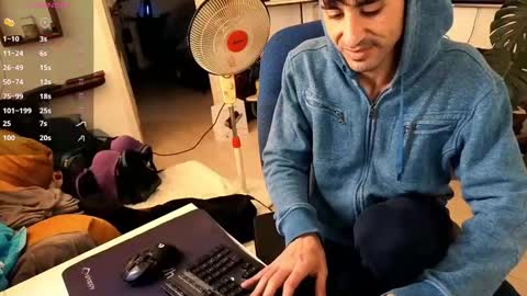 Snapshot of curiousgenie chatting on March 27, 9:10 am curiousgenie online show from March 27, 9:10 am