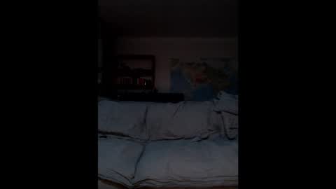 Snapshot of curiousmuscleboy chatting on December 22, 3:11 am CuriousMuscleBoy online show from December 22, 3:11 am