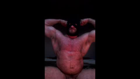 Snapshot of curiousmuscleboy chatting on January 16, 12:45 am CuriousMuscleBoy online show from January 16, 12:45 am