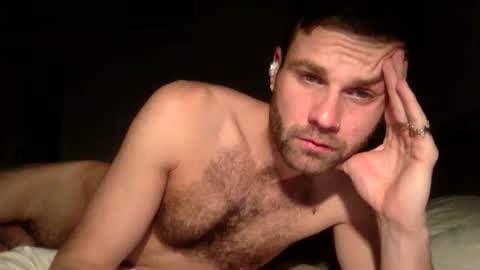 Snapshot of curiousnesssssss chatting on December 19, 5:47 am curiousnesssssss online show from December 19, 5:47 am