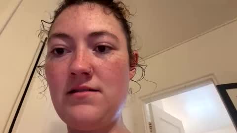 Snapshot of curliegirlee chatting on May 10, 11:21 pm curliegirlee online show from May 10, 11:21 pm