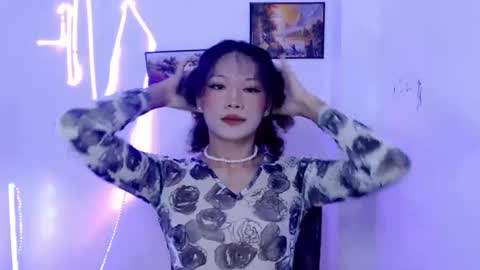 Snapshot of curly_19girl chatting on July 24, 4:27 pm LIN online show from July 24, 4:27 pm