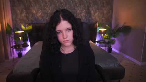 curly_cleo online show from July 27, 1:29 pm