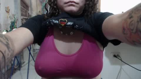 Vannesa online show from April 8, 1:05 am