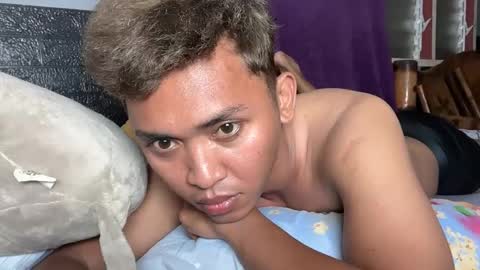 curly_iron online show from March 7, 3:42 pm