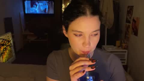 Mary online show from September 19, 6:41 pm