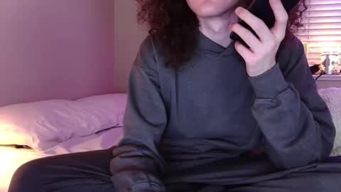 Snapshot of curlydelicious chatting on February 10, 9:57 am curly fries online show from February 10, 9:57 am