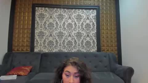 Dia Roxy online show from March 1, 4:58 am