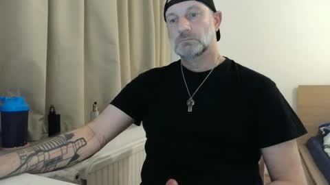 Curman85 online show from March 8, 11:39 pm