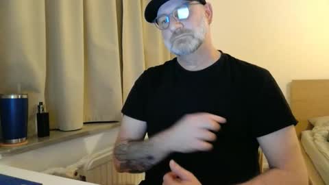 Curman85 online show from March 18, 11:41 pm