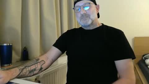 Curman85 online show from March 29, 1:16 am