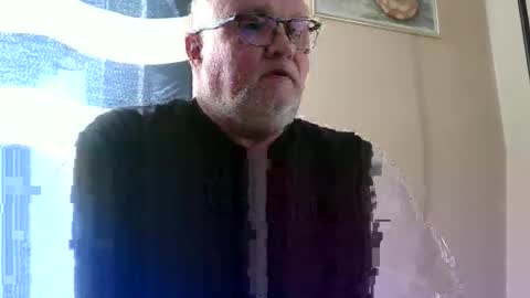 Snapshot of curtus14 chatting on March 8, 8:29 am curtus14 online show from March 8, 8:29 am