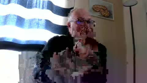Snapshot of curtus14 chatting on March 15, 8:31 am curtus14 online show from March 15, 8:31 am