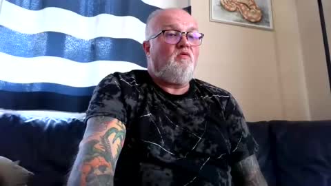 Snapshot of curtus14 chatting on July 2, 3:07 pm curtus14 online show from July 2, 3:07 pm
