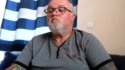Snapshot of curtus14 chatting on July 20, 3:36 pm curtus14 online show from July 20, 3:36 pm